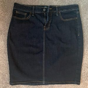Women’s Old Navy Denim Skirt - Sz 8